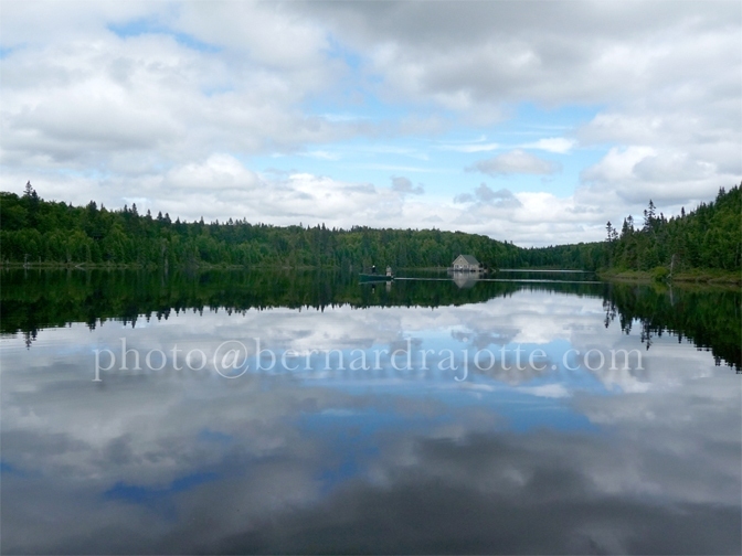 LAC1-CHALET-BARQUE