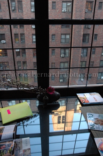 AM12-WINDOW-NY_0002